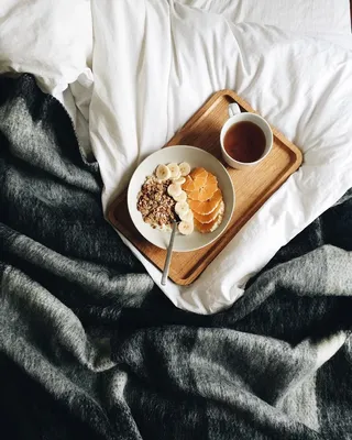 Красивая чашечка кофе в постель, …» — создано в Шедевруме