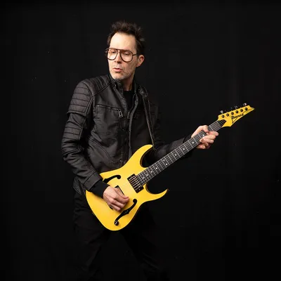 Paul Gilbert | ARTISTS | Ibanez guitars