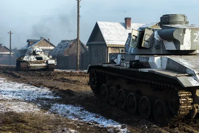 Уральские зрители драмы «Т-34» переругались из-за надписи на танке. ФОТО —  URA.RU