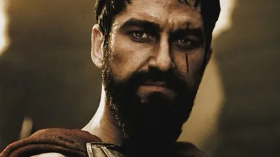 Первый бой против персов - \"300 спартанцев\" отрывок из фильма - YouTube