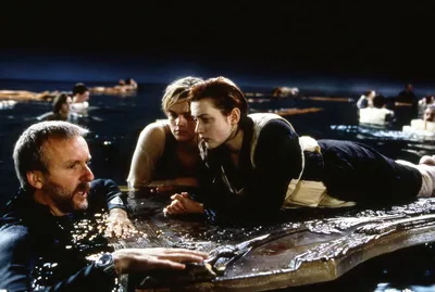В мировой прокат вышел фильм «Титаник» - Знаменательное событие