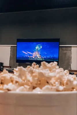 Попкорн, Disney, хороший вечер просмотр фильма | Фильмы, Семейные фильмы,  Попкорн