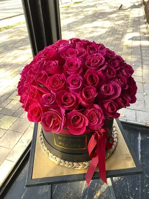 Розовые и белые пионовидные розы в коробке - Доставкой цветов в Москве!  16884 товаров! Цены от 487 руб. Цветы Тут