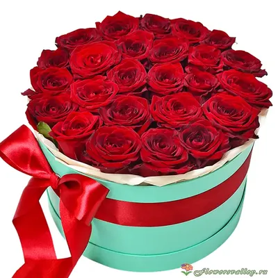 Кустовые розы в черной шляпной коробке купить в Краснодаре с доставкой