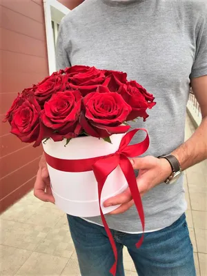 Only Rose — идеальные розы в коробке | Купить свежесрезанные красные розы в  коробке «Про любовь»