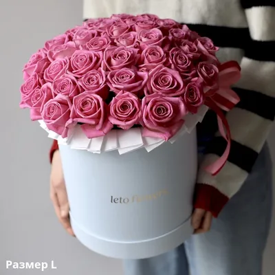 51 красная роза в коробке Стиль Заказать с доставкой по городу Днепр в  royal-flowers.dp.ua