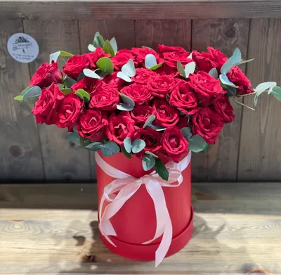 19 Розовых Роз в Коробке - купить букет с доставкой. Цена, фото, отзывы,  подарки | Ukraineflora