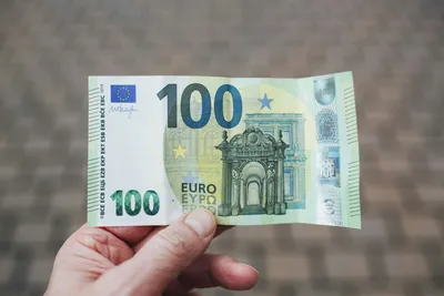 Found a 50€ bill from 2002, the year the cash euro was launched. Maybe one  of the first 50€ bills printed. : r/mildlyinteresting