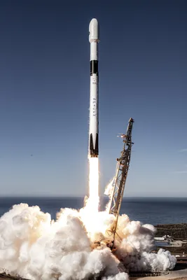 ESA - Copernicus Sentinel-6 lifts off on a SpaceX Falcon 9 rocket