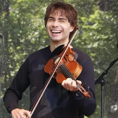 File:Alexander Rybak (4) 20180510 EuroVisionary (cropped).jpg - Wikipedia