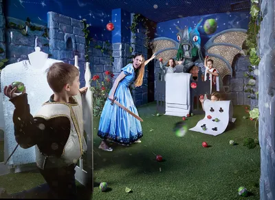 Алиса в Стране чудес / Alice's Adventures in Wonderland. Читаем в оригинале  с комментарием, Льюис Кэрролл – скачать pdf на ЛитРес