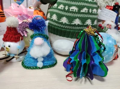 Новогоднее Чудо”: елочные игрушки, сделанные вручную, украсят елку ФОКа |  Белогорск.рф | Дзен