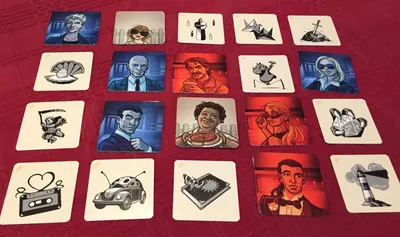 Codenames: Pictures, board game — Brain Games