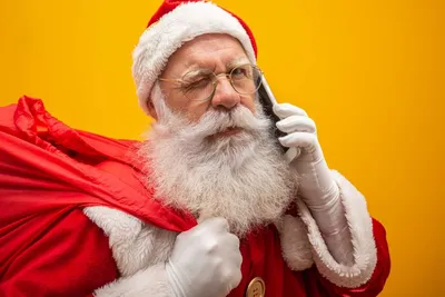 Дед Мороз отвечает на письма детей…» — создано в Шедевруме