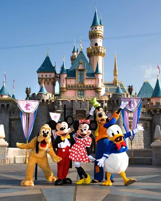 Tokyo Disneyland - Wikipedia