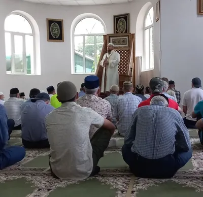 Центральная мечеть в Душанбе: фото первого намаза