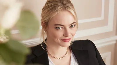 Emma Stone on 'Poor Things' and Her Quest to Be a Jeopardy Contestant