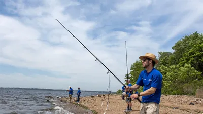 WOMEN'S GUIDE ON WHAT TO WEAR WHILE FISHING – Girl of 10,000 Lakes