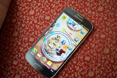 Galaxy S4 Zoom: A must-have for Instagram addicts - BusinessToday - Issue  Date: Oct 01, 2013