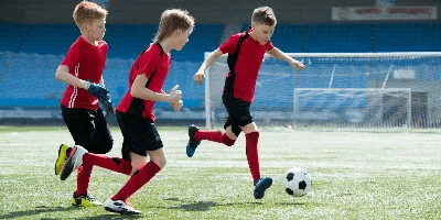 Как и где научить ребенка играть в футбол — Спортмастер Медиа