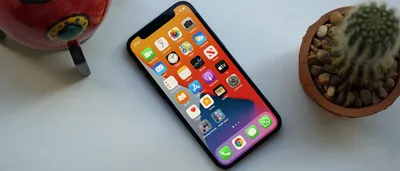 Download the iPhone 12 Pro wallpapers