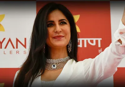 Katrina Kaif shows us how to be the stylish wedding guest in a red saree |  Times of India