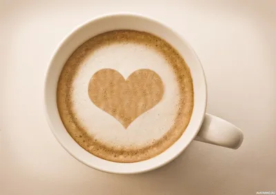 Кружка кофе с сердечком из пенки — Фото на аву