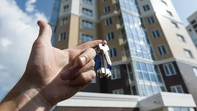 рука с ключами собственная концепция квартиры Стоковое Фото - изображение  насчитывающей финансовохозяйственно, риэлтор: 224260324