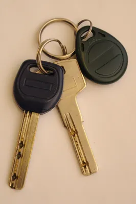 Что делать если потерял ключи от входной двери?