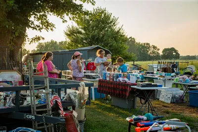 How to Have a Successful Garage Sale and Earn All the Cash