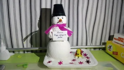 Предновогодние каникулы в #подворьенахуторской 🎄🎅❄️ Снеговик-почтовик  принимает письма Деду Морозу 🎅 Добрые зверушки ,свежий… | Instagram