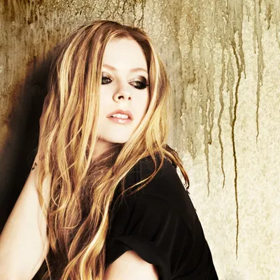 Avril Lavigne To Be Honored With Star on the Hollywood Walk of Fame -  Hollywood Walk of Fame