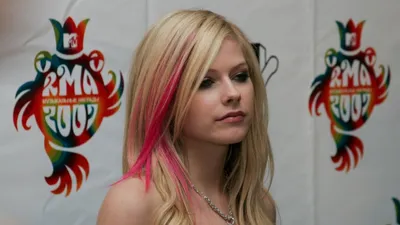 Аврил Лавин (Avril Lavigne) - новости, фото, биография, обои