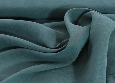 🪴 Икебана изумрудно-бирюзового цвета» — создано в Шедевруме