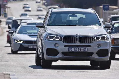 BMW X5 facelift launched in India at a starting price of Rs. 93.90 lakh -  CarWale