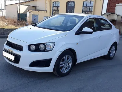 Полная оклейка Chevrolet Aveo 2015 в Москве, фото, примеры