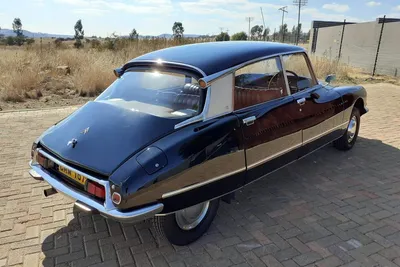 Cars we love: Citroën DS | Classic Driver Magazine