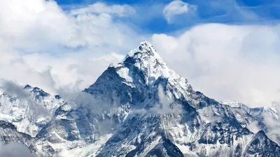 Mount Everest Summit Climbs 2024/25 | Adventure Alternative