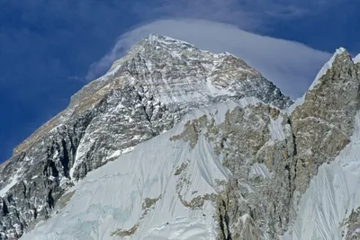 Alum Who Climbed Everest Says She Grappled with “Grief, Loss, Friendship |  Bostonia | Boston University