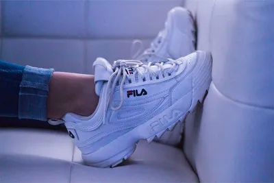 HOW TO STYLE THE FILA DISRUPTORS! BULKY SNEAKER OUTFIT IDEAS 2019 - YouTube