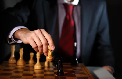 Невролог рассказал, как игра в шахматы действует на мозг - Чемпионат