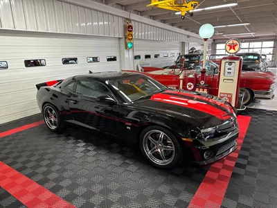 2018 Chevrolet Camaro review: Redline looks back up Camaro SS V8's  thrilling performance - CNET