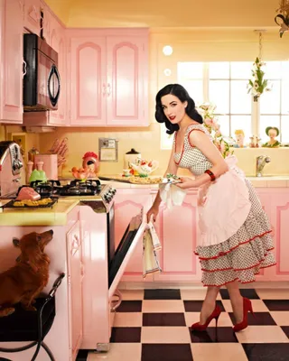 Хозяйка на кухне (60 фото)
