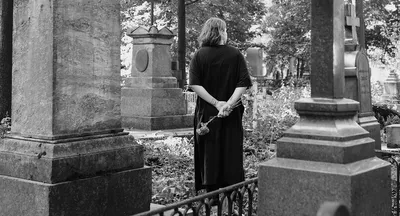 Что нельзя делать на кладбище: 5 строжайших запретов - МЕТА