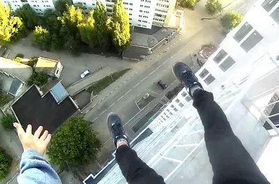 В Ставрополе трое подростков устроили опасные игры на крыше многоэтажки ::  1777.Ru