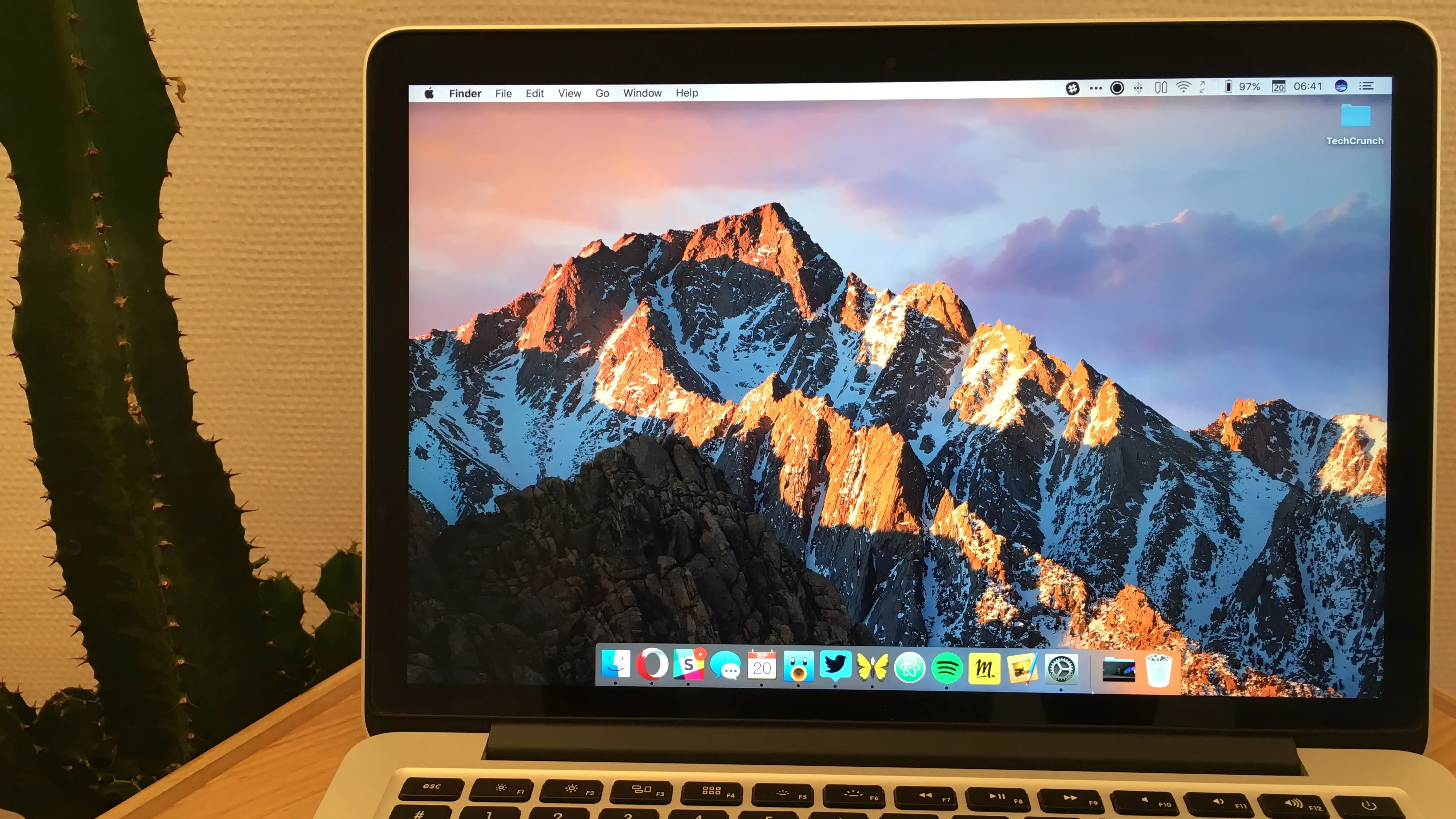 Выход high sierra. Macos High Sierra 10.1з.5. IMAC High Sierra. Mac os Sierra моноблок. Mac os x 10.12+.