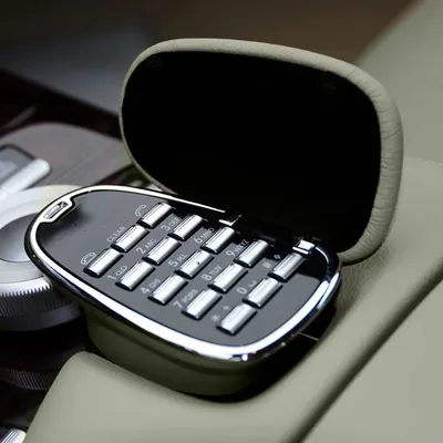 Обои на телефон mercedes-benz cla-class, mercedes-benz, mercedes, вид  спереди, автомобиль, фары - скачать бесплатно в высоком качестве из  категории \"Машины\"