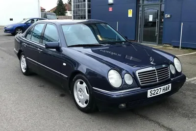 Mercedes E320 (W210) | Shed of the Week - PistonHeads UK