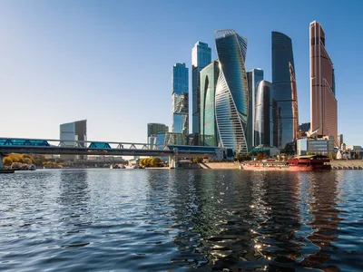 Сравнение башен Москва-Сити с небоскребами других районов