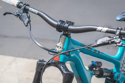 MTB cycling: Pros and cons of hardtail vs full suspension – SIROKO CYCLING  COMMUNITY